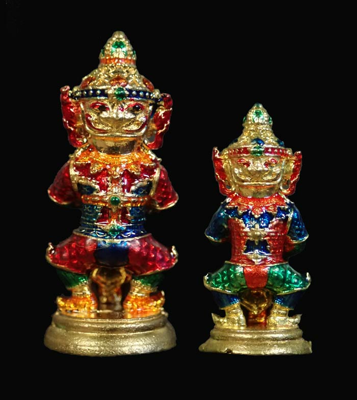 *2 พิมพ์* รูปหล่อท้าวเวสสุวรรณ รุ่นโชคดีมีทรัพย์ ปี 2563 พ่อท่านซุ่น วัดเกาะหวาย ปัตตานี อุดผงมวลสารติดจีวร