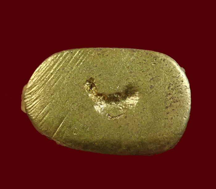 รูปหล่อหมูทองมหาลาภ รุ่นกันภัย โชคลาภ เนื้อทองเหลือง ปี 2541