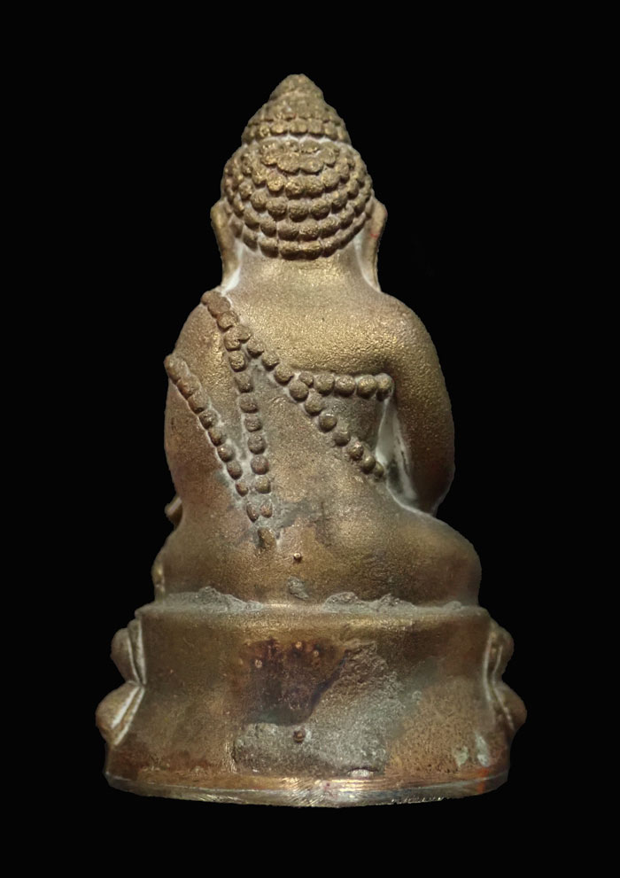 พระกริ่งอรหัง 100 ปี พิมพ์หน้าใหญ่ สมเด็จญาณสังวร วัดบวรนิเนศวิหาร ปี 2556 เนื้อสำริดก้นทองขาว หมายเลข 830 (กริ่งดัง)