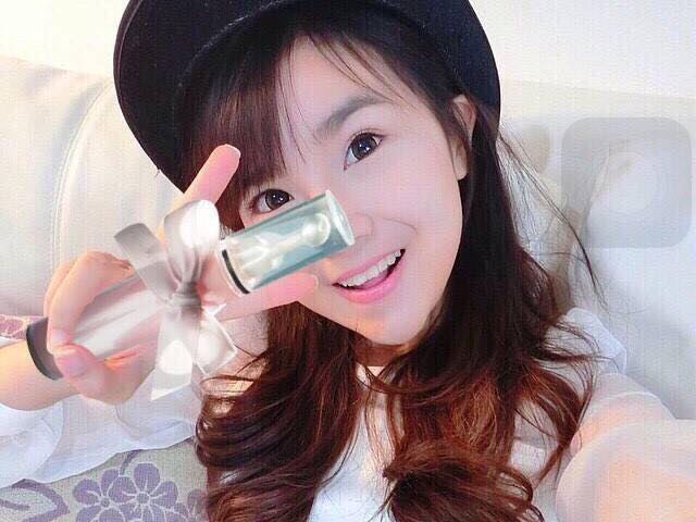 Blossom My Eye by Little Baby 15 ml. บลอสซั่ม มาย อาย ลดรอยหมองคล้ำใต้ตา