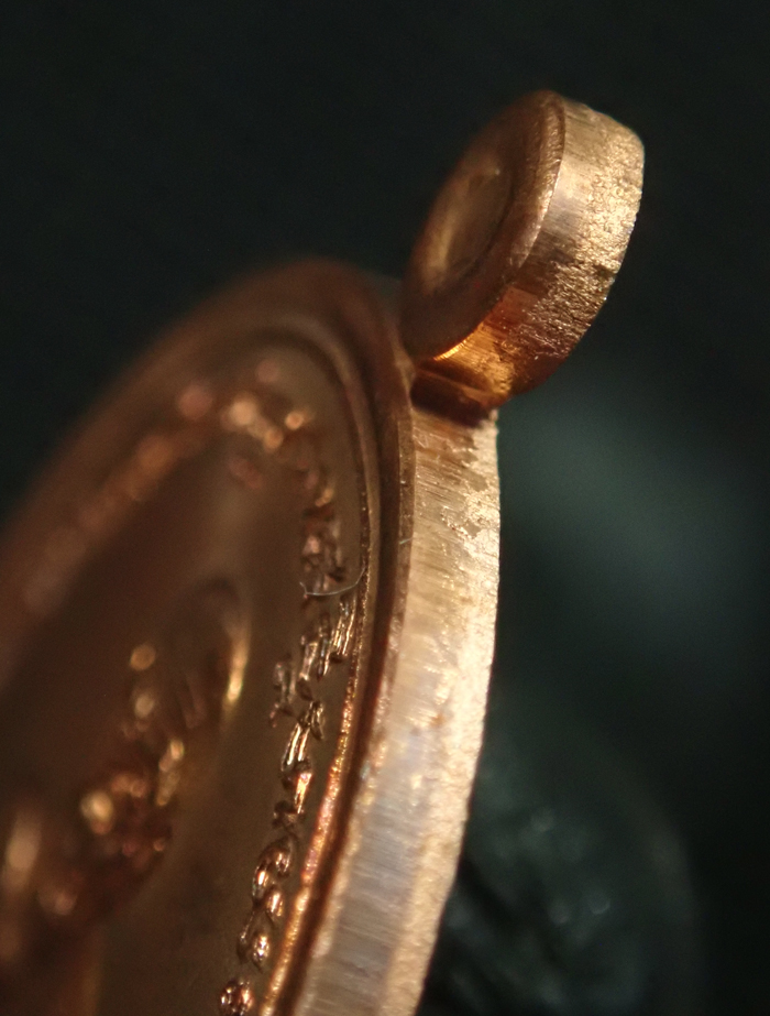 *เกจิดังหลายท่านปลุกเสก* เหรียญบารมีหลวงพ่อทวด ปี2554 เนื้อทองแดงผิวไฟ