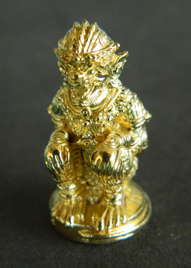 *เลขสวย ๑๐๐* หนุมาน "รุ่นแรก" หลวงพ่อแสวง วัดลาดปลาดุก นนทบุรี ปี 2559 เนื้อปลอกลูกปืน (กรรมการ)