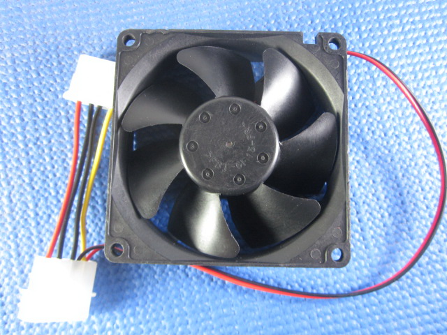 NMB พัดลม8CM Molex 12v 8025 3110KL-04W-B57