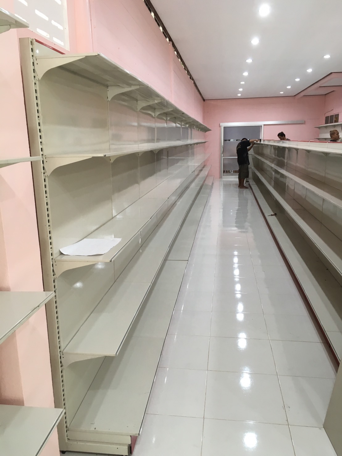 ชั้นวางสินค้าจากโรงงาน