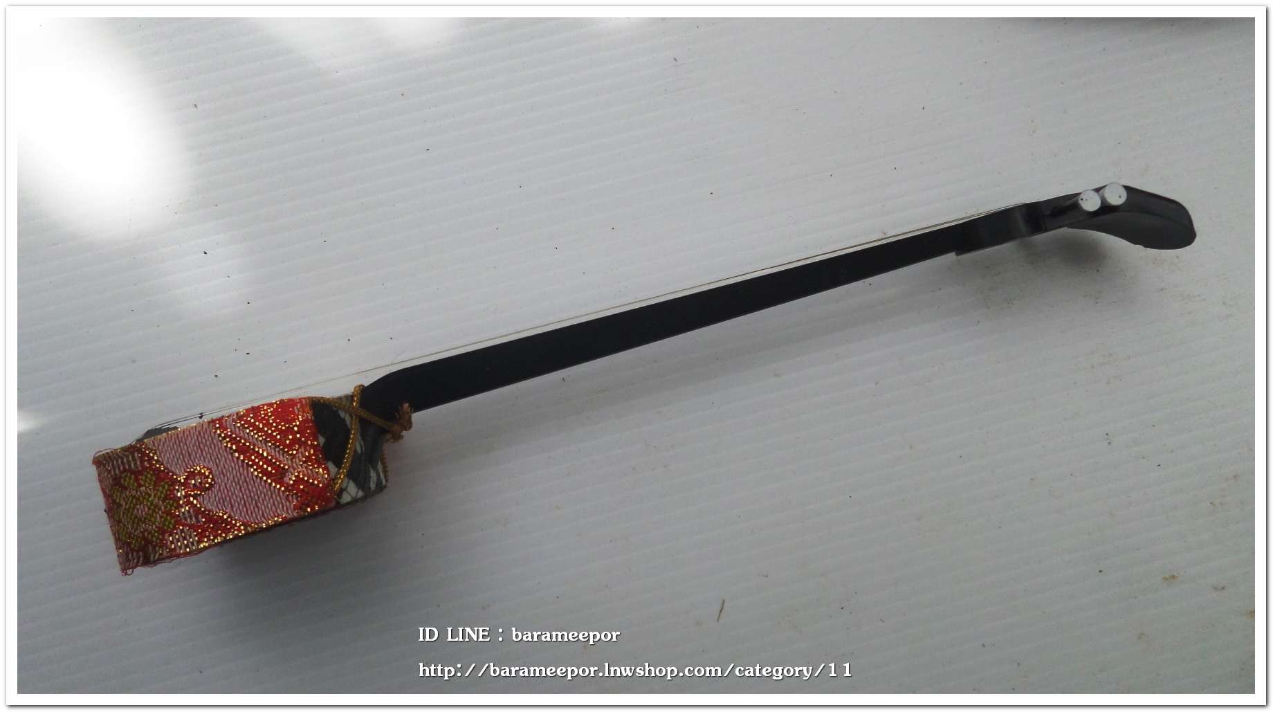 พิณไม้ญี่ปุ่น ขนาดยาว 10 นิ้ว สภาพสวยเดิมๆ ไว้ประดับบ้านหรือร้าน