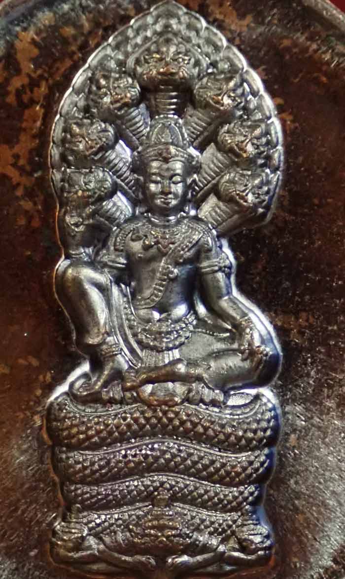 HOT!! เหรียญองค์พ่อจตุคามรามเทพวิหารจังหวัดนราธิวาส รุ่นดวงเหนือดาว ปี 2563 เนื้อทองแดงรมดำ