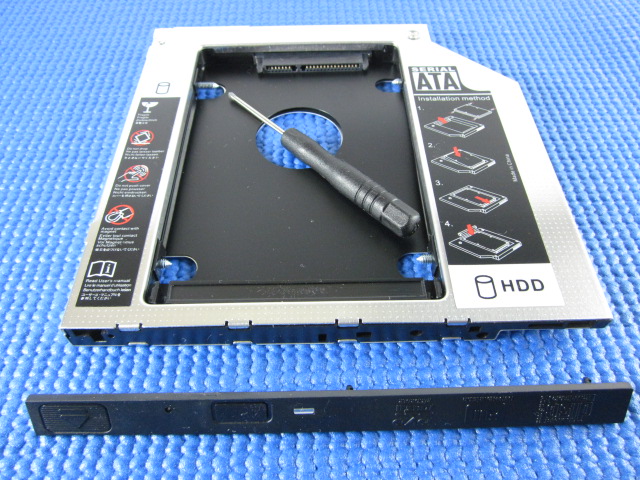 Harddisk bay หนา 9.5mm. แบบsata ใช้กับฮาร์ดดิสค์ sata แบบที่1