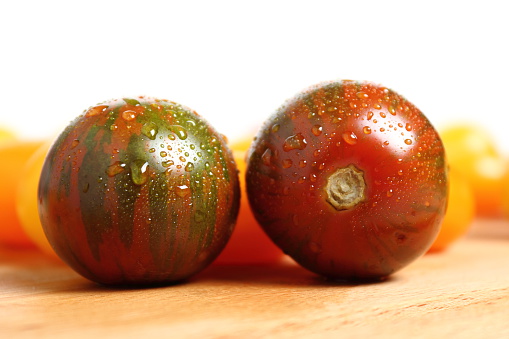 มะเขือเทศม้าลายดำ - Black Zebra Tomato