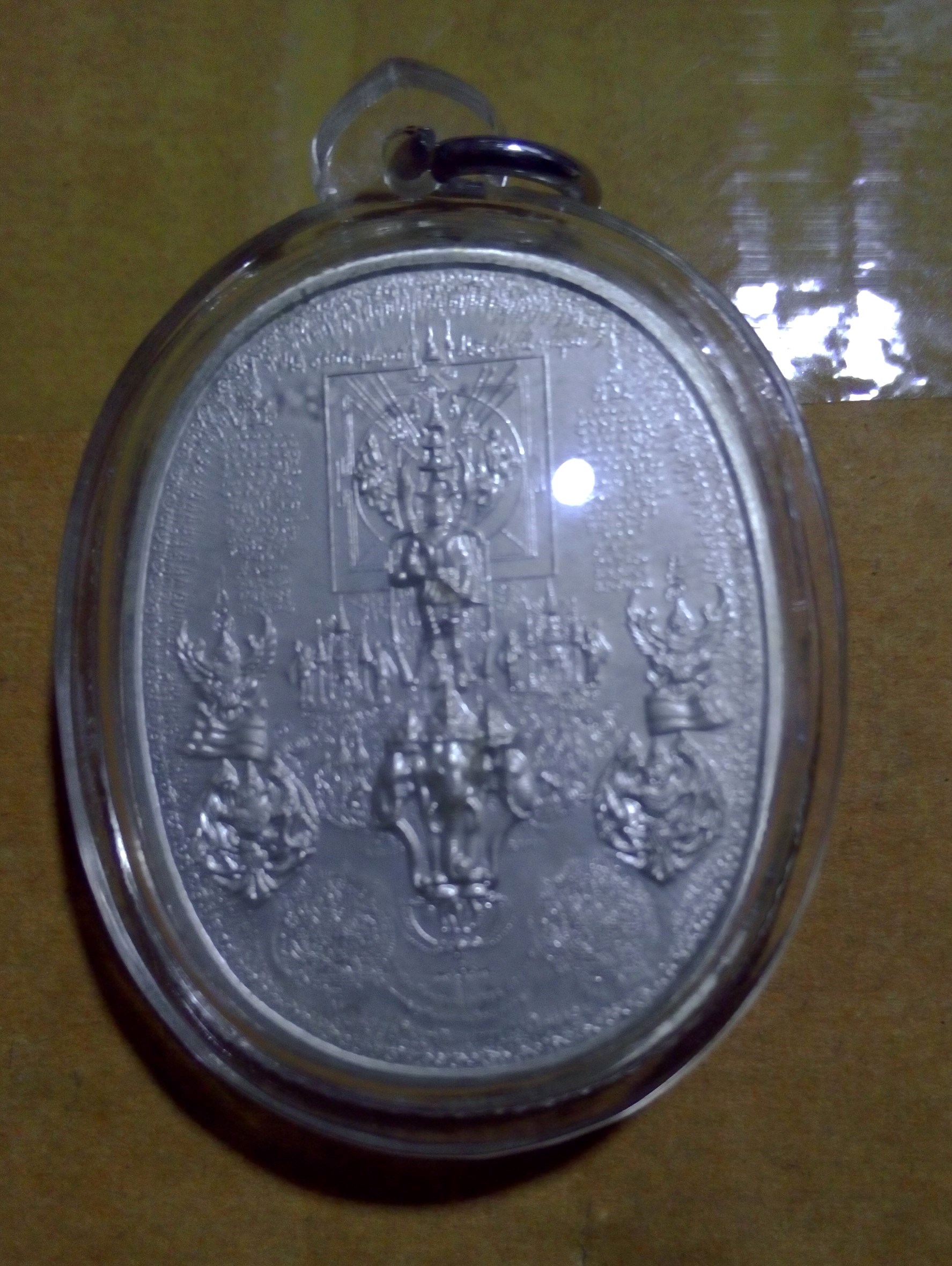 เหรียญมหายันต์ สมเด็จพระนเรศวรมหาราช พิมพ์ยืนหลั่งน้ำทักษิโณทก ประกาศอิสรภาพ (รุ่นไพรีพินาศ อริศัตรูพ่าย) อ.หม่อม นิรนาม