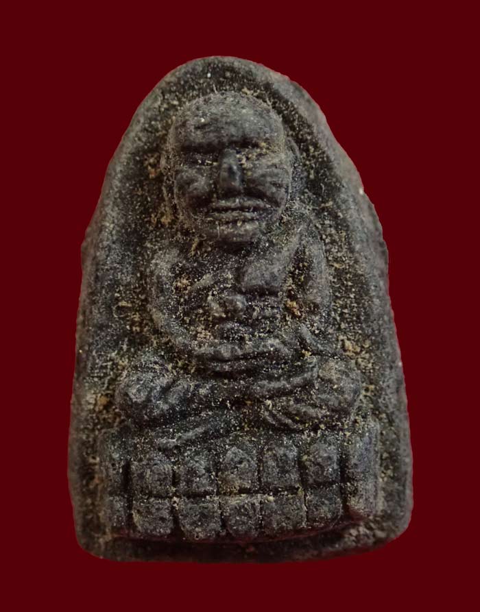 หลวงปู่ทวด รุ่นวิเศษ60 พิมพ์ใหญ่ เนื้อว่านฝังเม็ดข้าวสารดำ อาจารย์นอง วัดทรายขาว ปัตตานี ปลุกเสก ปี 2541