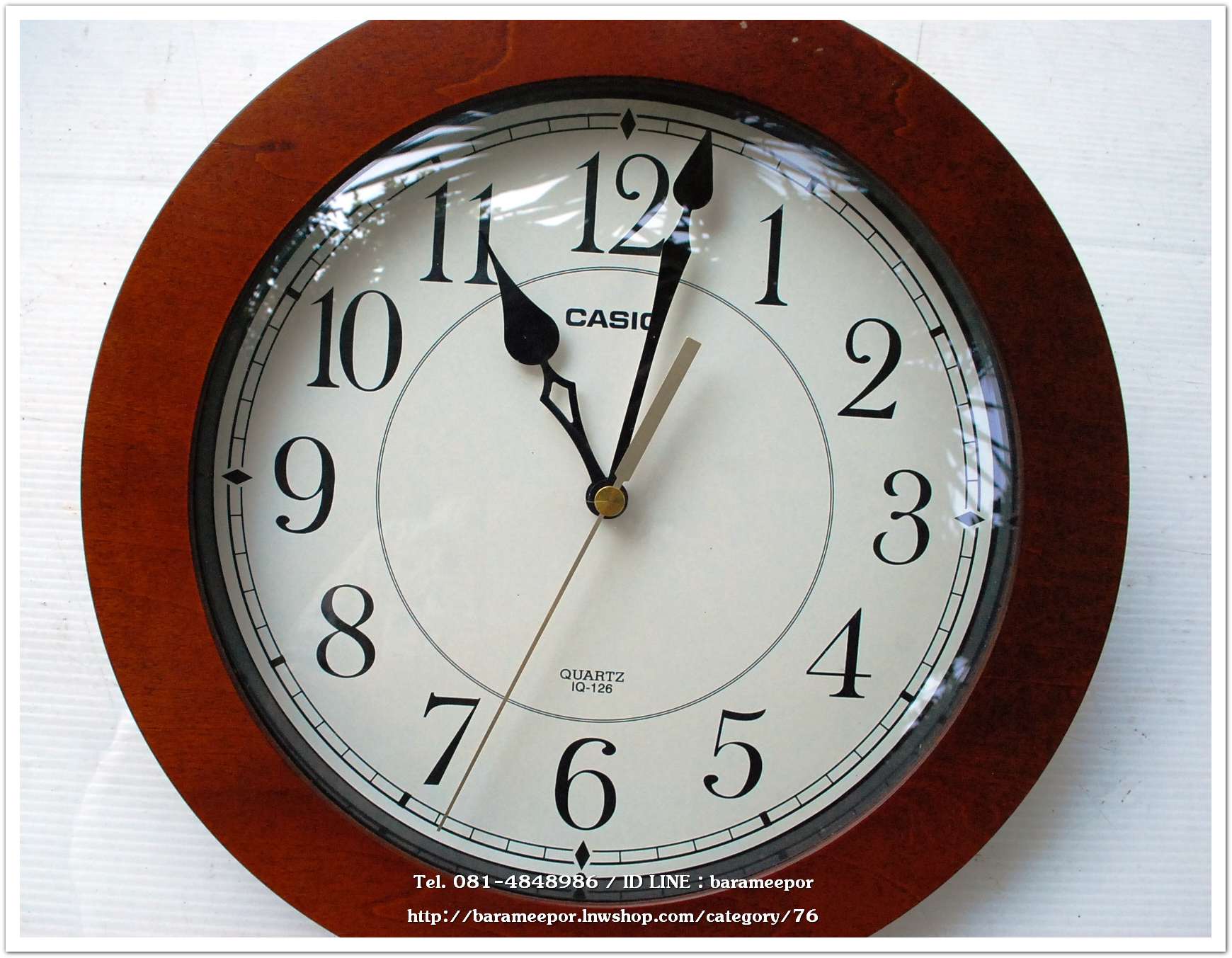 นาฬิกากลมสีลายไม้ แขวนผนัง CASIO ขนาด 10 นิ้ว ใช้งานได้ปรกติ