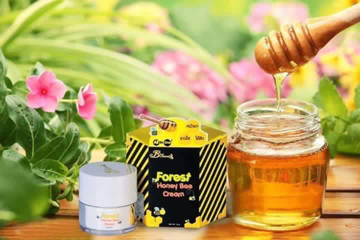 Forest Honey Bee Cream By B'secret 15 g. ครีมน้ำผึ้งป่า ศาสตร์แห่งการฟื้นฟูบำรุงผิวที่ดีที่สุด