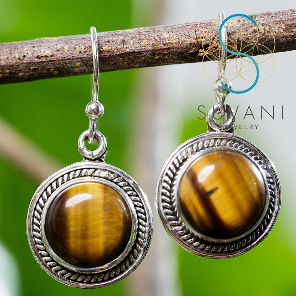 SUVANI เงินแท้ 92.5% ต่างหูไทเกอร์อาย (Tigers Eye) หินสีน้ำตาล ทรงกลม แนววินเทจ ต่างหูห้อย เครื่องประดับเงินแท้