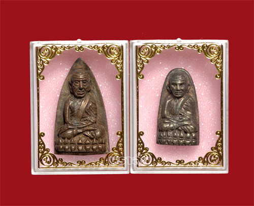 กล่องพลาสติกใส่พระลายทอง ขนาด 3.5x4.5 ซม. 100 ใบ