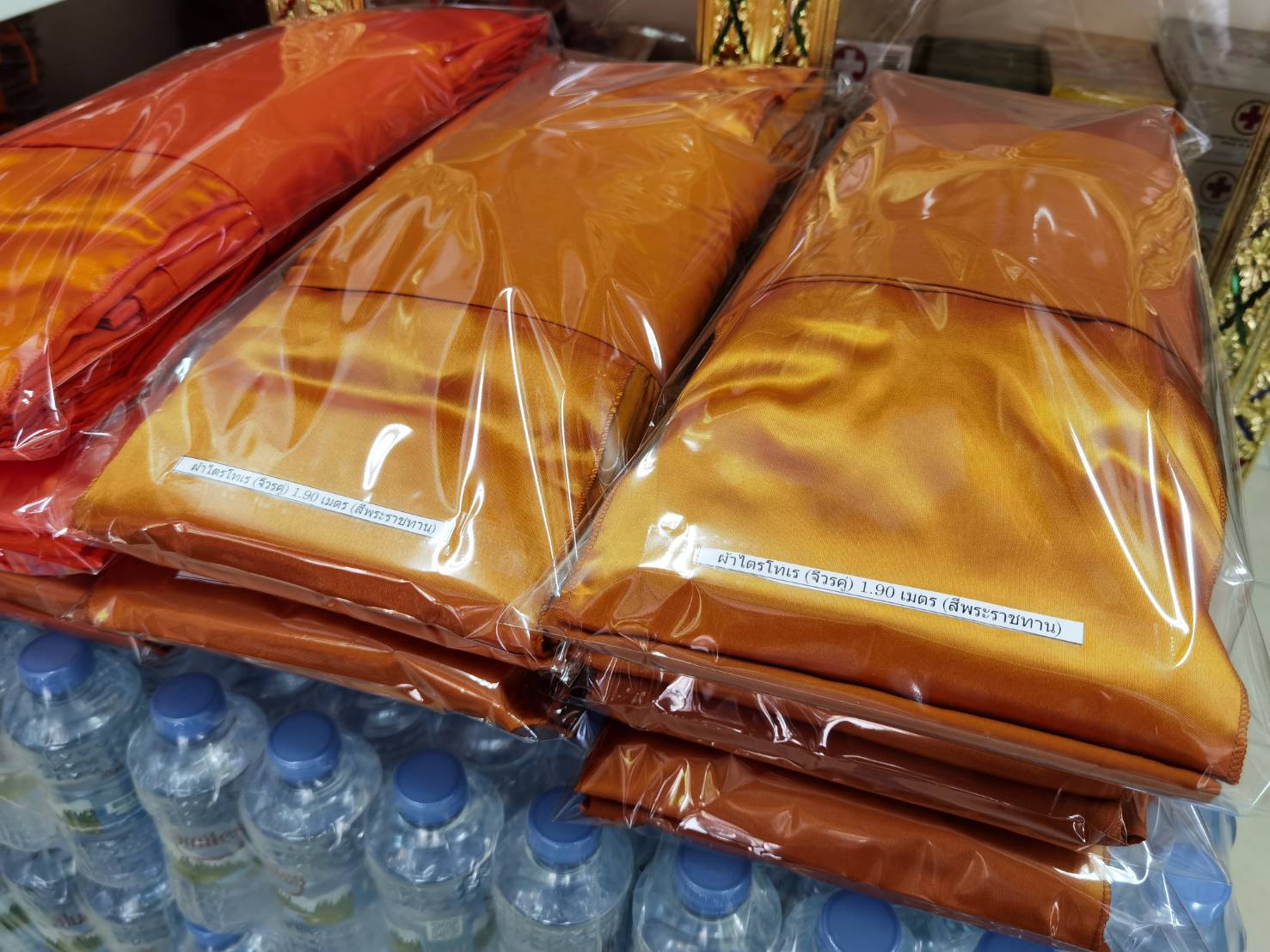 ผ้าไตรโทเร (จีวรคู่) 1.90 เมตร *ไม่มียี่ห้อ บรรจุถุงแก้วใส