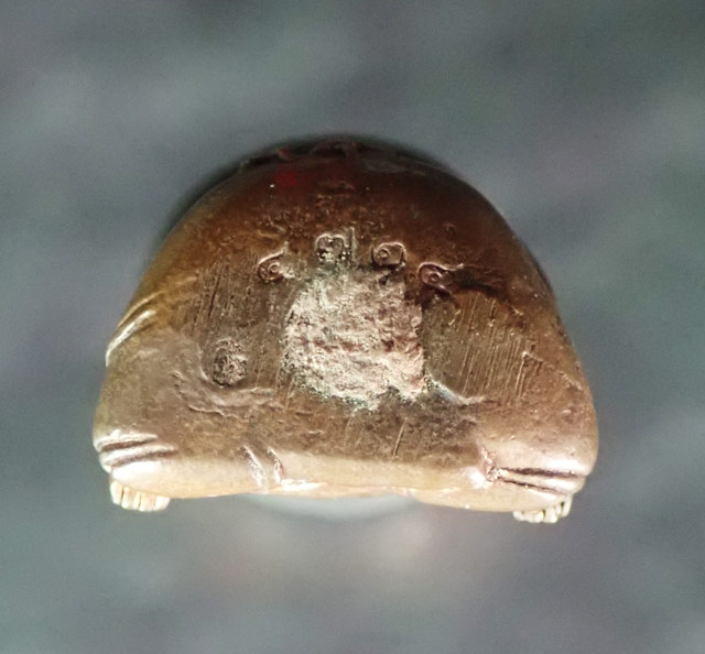 พระสังกัจจายน์รับทรัพย์ก้นอุดผง หลวงพ่อสาคร วัดหนองกรับ จ.ระยอง ปี 2554 รุ่นไตรมาส54 เนื้อทองแดง