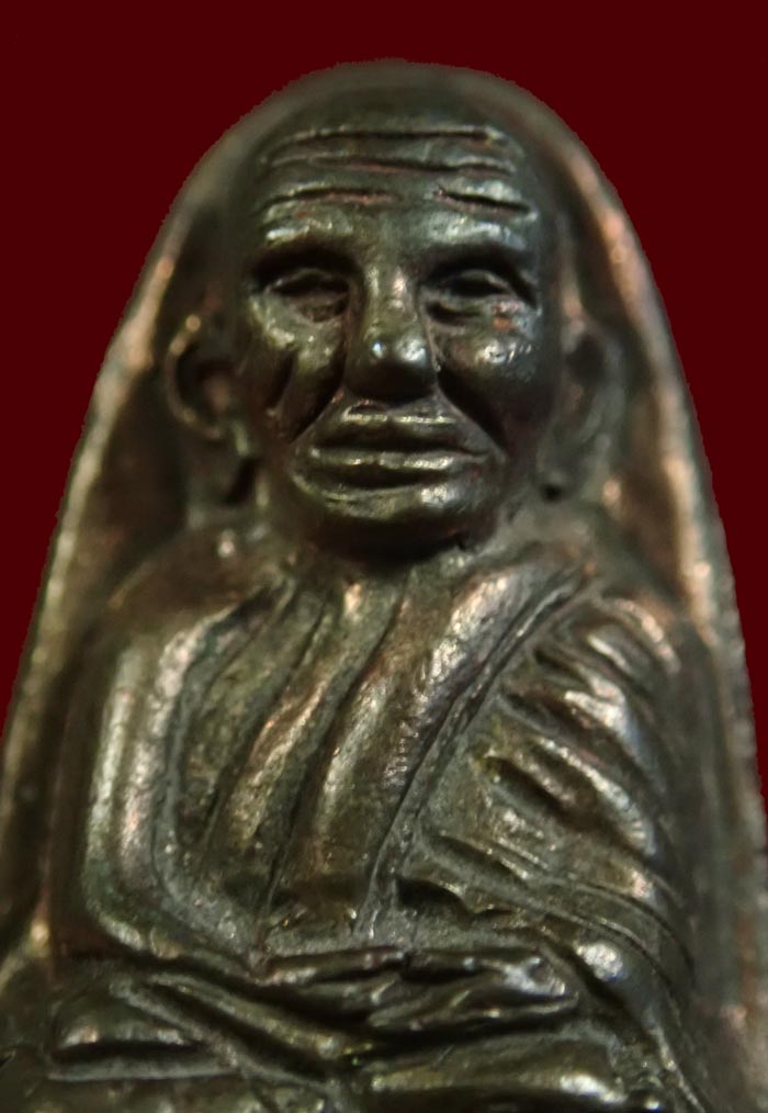 *สภาพสวย* หลวงพ่อทวดหลังเตารีด พิมพ์กลาง รุ่นสร้างโรงพยาบาลโคกโพธิ์ วัดช้างให้ จ.ปัตตานี ปี 2539 เนื้อนวะโลหะ