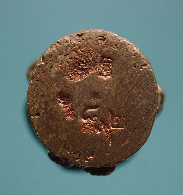 *พิมพ์ใหญ่* พระปิดตามหาอุตม์ มหาลาภ มหาเสน่ห์ มหานิยม รุ่นทอง 93 อาจารย์ทอง วัดสำเภาเชย ปี 2553 เนื้อสัตตะโลหะ พิมพ์ใหญ่ สูง 3 ซ.ม. หมายเลข ๘๒