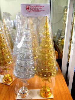 ฉัตรร้อยดอกไม้ (เงิน-ทอง)