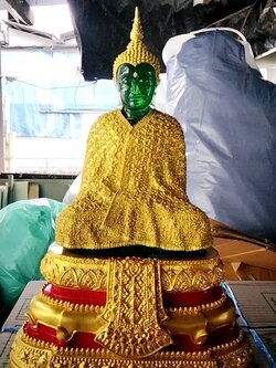 พระแก้วมรกต 3 ฤดู หน้าตัก 9 นิ้ว