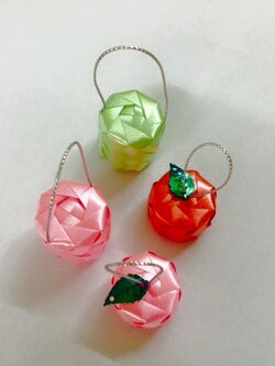 เหรียญโปรยทาน (แบบที่ 5 กระติ๊บข้าวมงคล)