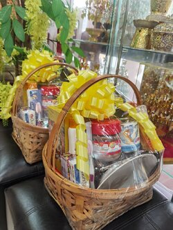 สังฆทานกระเช้าหูหิ้ว ไผ่เงิน-ไผ่ทอง *รุ่นใหม่ล่าสุด