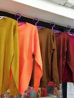 เสื้อไหมพรม (คอกลมแขนยาว) *สินค้ามีจำกัด (สินค้ามี 5 สี)