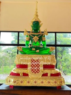 พระแก้วมรกต หน้าตัก 50 นิ้ว ลงลักปิดทอง ติดพลอย