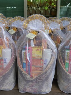 สังฆทานาอาสนะถุงเงิน