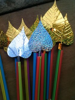 ไม้เสียบธนบัตร โพธิ์เงิน-โพธิ์ทอง *ใบพลาสติกมีประกาย *รุ่นใหม่ล่าสุด