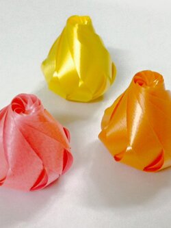 เหรียญโปรยทาน (แบบที่ 2 กุหลาบตูม)