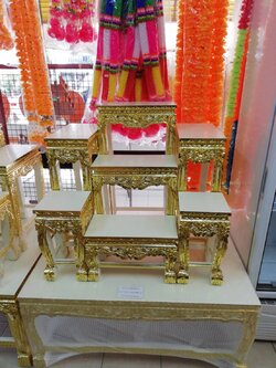 โต๊ะหมู่สีครีม หมู่ 7 หน้า 8 ปิดทองแท้