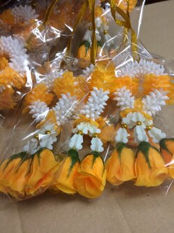 พวงมาลัยมะลิข้อมือ (เล็ก)