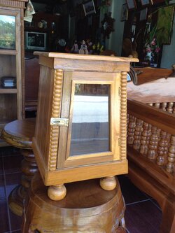 ตู้บริจาคไม้สักแท้