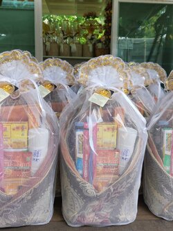 สังฆทานอาสนะถุงเงิน รุ่นขายดีอันดับ 1 *ใช้ได้ทุกเทศกาลงานบุญ