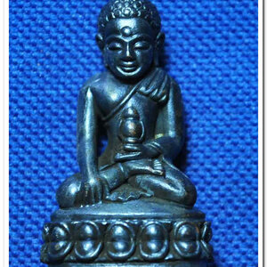 หลวงพ่อทวด 101 ปี อ.ทิม พระกริ่งเฉลิมพล พิมพ์โบราณย้อนยุค สูง 4 ซม. เนื้อนวะแก่เงิน เลข ๘๕