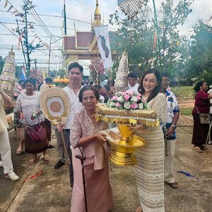 เครื่องกฐิน ราคาส่ง 18,000 บาท (ได้รับสินค้า 45 รายการ)