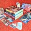 อย่าเหยียดเผ่าพันธุ์กันสิ (3เล่มจบ+จิบิ+ที่คั่น+โปสการ์ดครบ) : เย่ว์เซี่ยเตี๋ยอิ่ง (Yue Xia Die Ying) เขียน , นกแก้ว แปล
